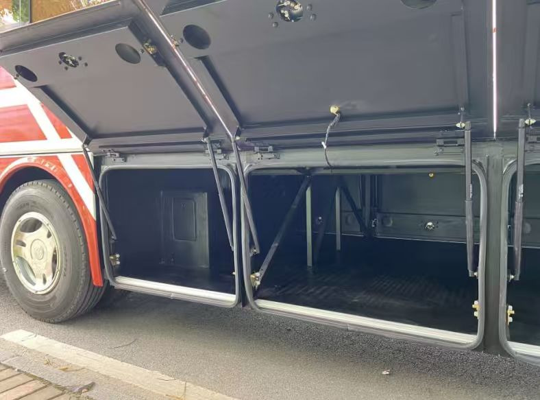 Nieuw Touringcar ANKAI KLDIP TOURS: afbeelding 13 Nieuw Touringcar ANKAI KLDIP TOURS: afbeelding 13