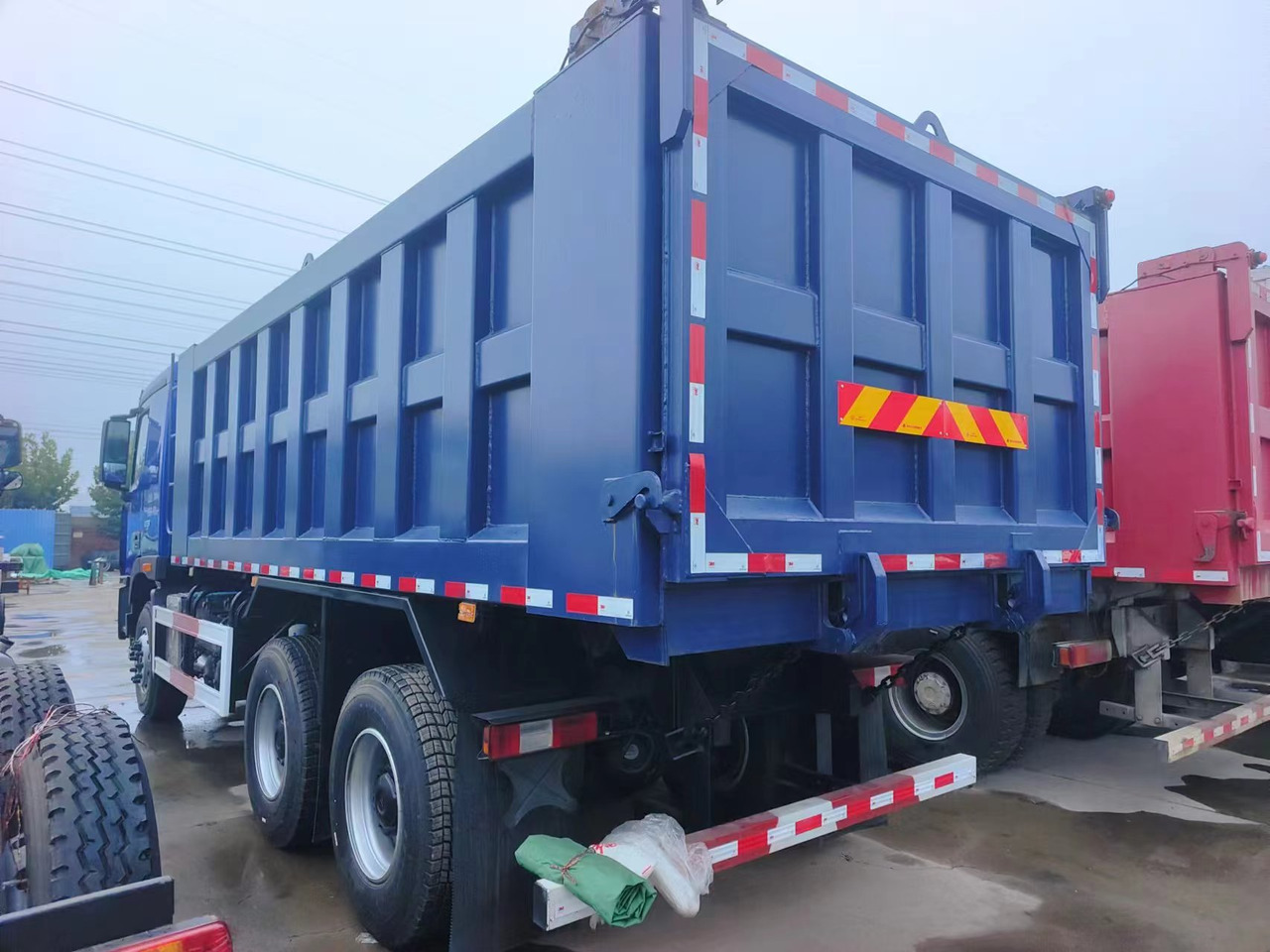 Auman Auman 6*4 dump truck - Kipper vrachtwagen: afbeelding 3 Auman Auman 6*4 dump truck - Kipper vrachtwagen: afbeelding 3
