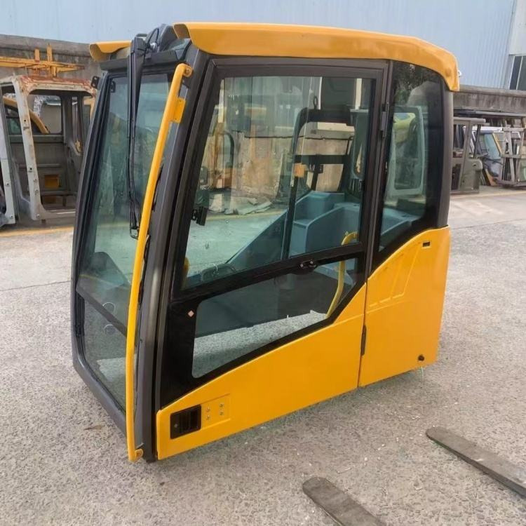 HITACHI ZX200-3 ZX210-3 ZX240-3 - Cabine voor Graafmachine: afbeelding 1 HITACHI ZX200-3 ZX210-3 ZX240-3 - Cabine voor Graafmachine: afbeelding 1