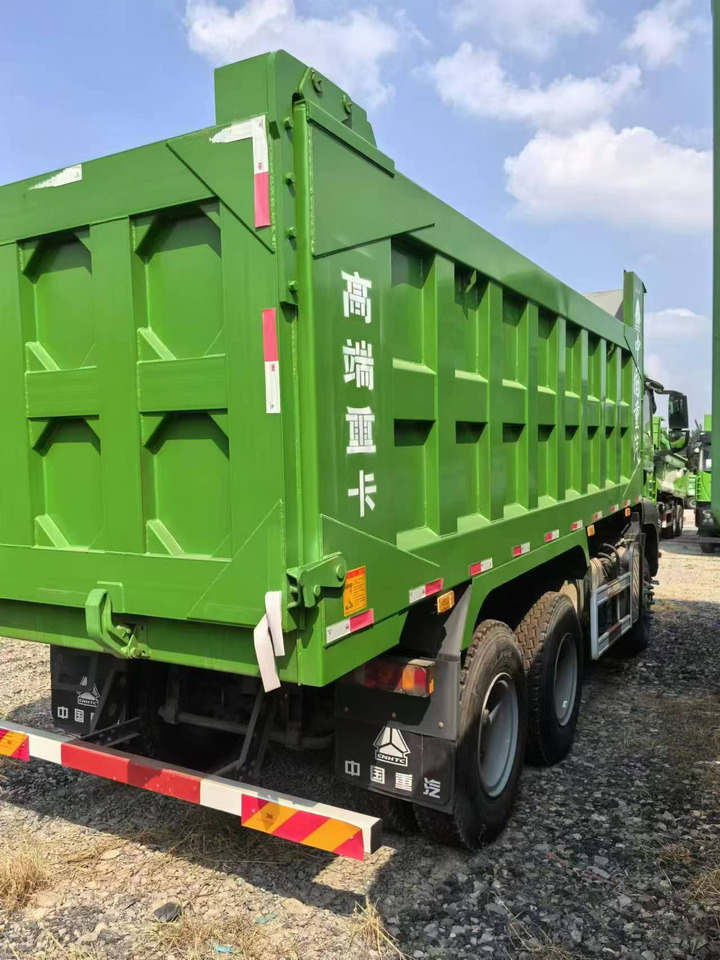 Leasing HOWO HOWO 6*6 dump truck HOWO HOWO 6*6 dump truck: afbeelding 8 Leasing HOWO HOWO 6*6 dump truck HOWO HOWO 6*6 dump truck: afbeelding 8