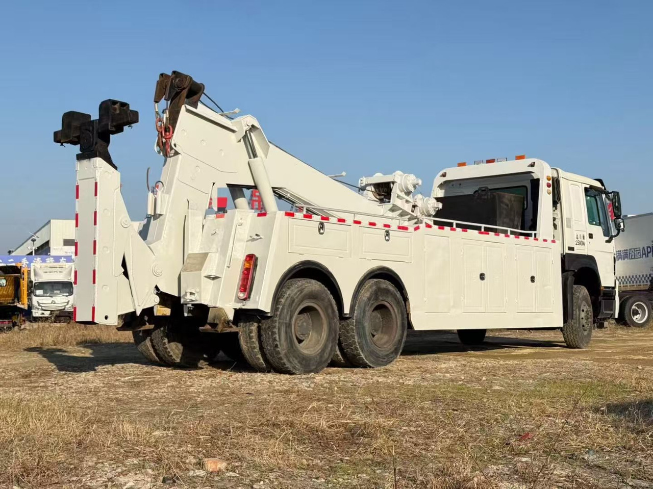 HOWO/SINOTRUK KFM5317TQZ508H - Bergingsvoertuig: afbeelding 4 HOWO/SINOTRUK KFM5317TQZ508H - Bergingsvoertuig: afbeelding 4