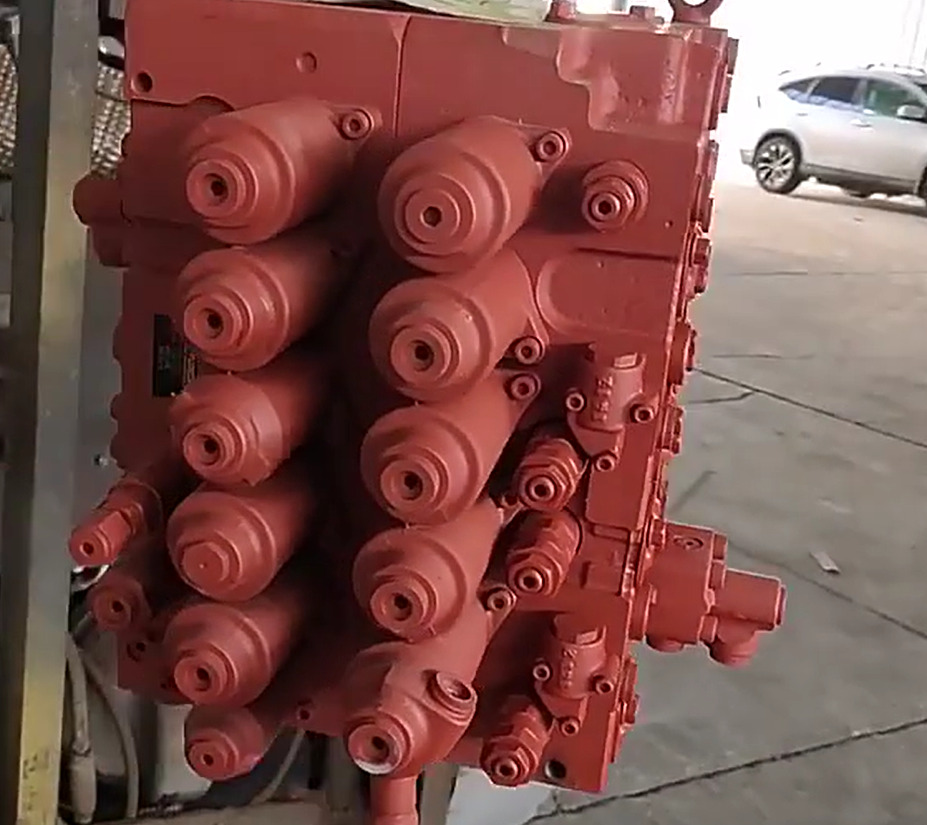 HYUNDAI R210-7 31Q6-16113 31Q6-16111 - Hydraulische klep voor Graafmachine: afbeelding 4 HYUNDAI R210-7 31Q6-16113 31Q6-16111 - Hydraulische klep voor Graafmachine: afbeelding 4