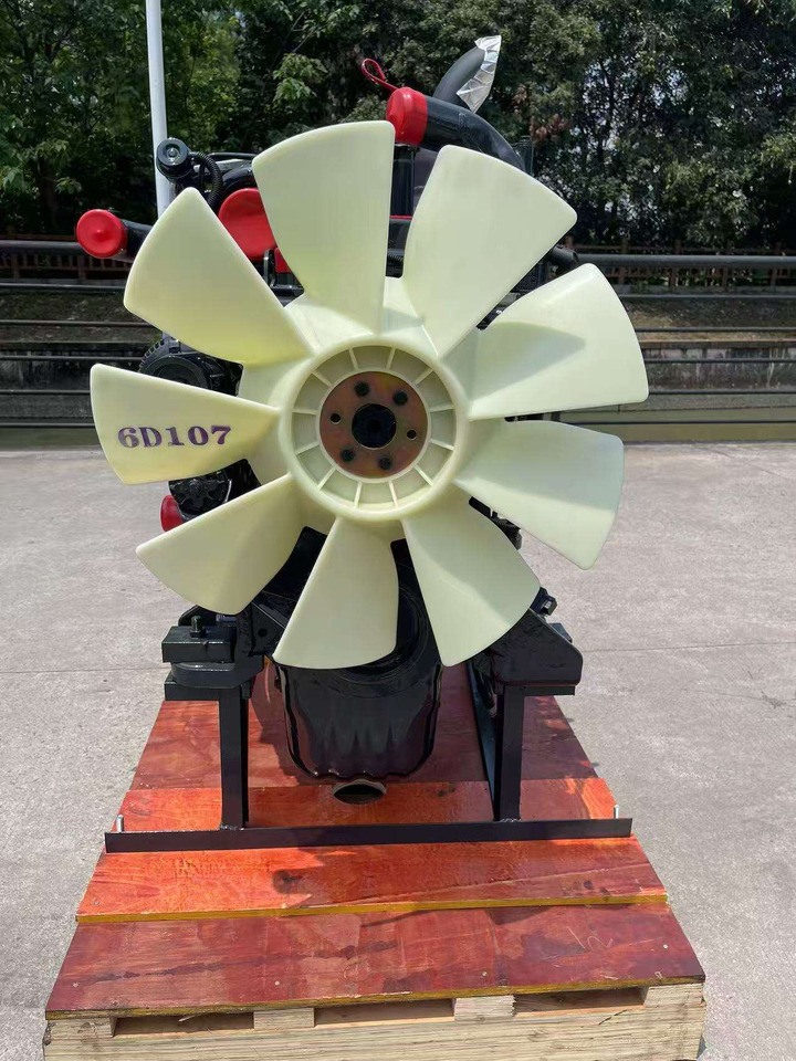 KOMATSU 6D107E-1 6D107E - Motor voor Graafmachine: afbeelding 1 KOMATSU 6D107E-1 6D107E - Motor voor Graafmachine: afbeelding 1
