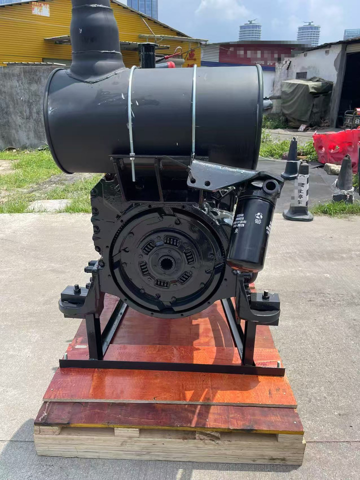 KOMATSU 6D107E-1 - Motor voor Graafmachine: afbeelding 2 KOMATSU 6D107E-1 - Motor voor Graafmachine: afbeelding 2