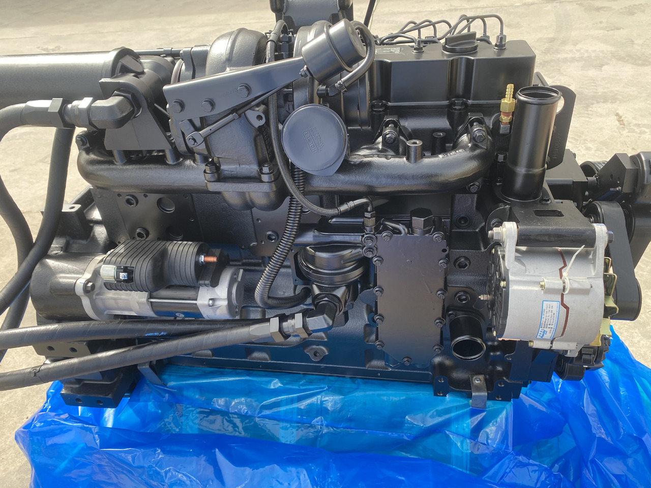 KOMATSU 6D114E-3 - Motor voor Graafmachine: afbeelding 2 KOMATSU 6D114E-3 - Motor voor Graafmachine: afbeelding 2