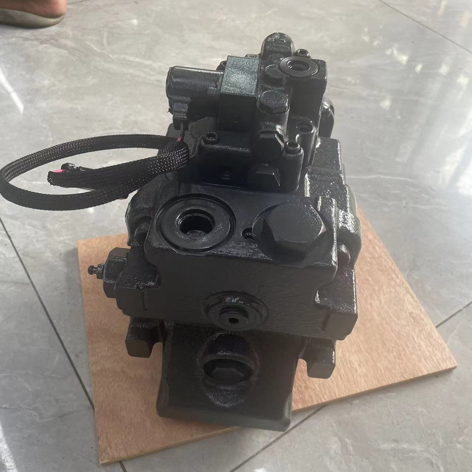 KOMATSU 708-1S-00240 - Hydraulische pomp voor Graafmachine: afbeelding 4 KOMATSU 708-1S-00240 - Hydraulische pomp voor Graafmachine: afbeelding 4