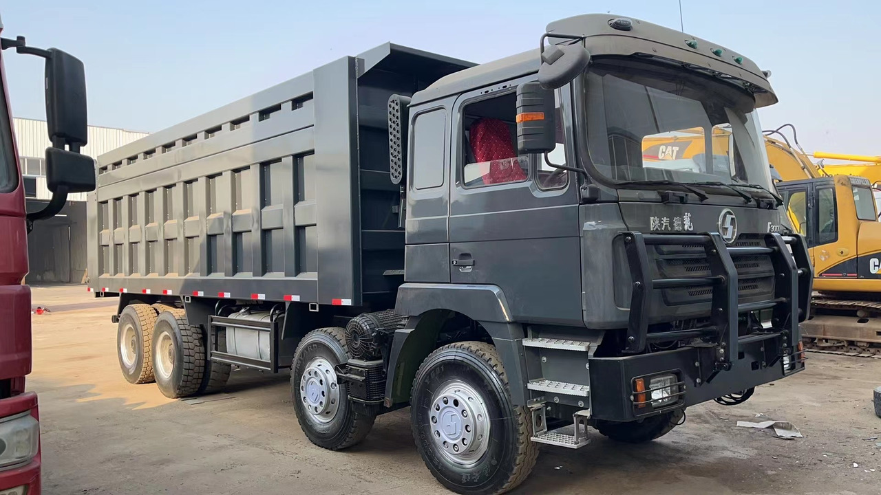 SHACMAN Shacman F3000 8*4 dump truck - Kipper vrachtwagen: afbeelding 1 SHACMAN Shacman F3000 8*4 dump truck - Kipper vrachtwagen: afbeelding 1