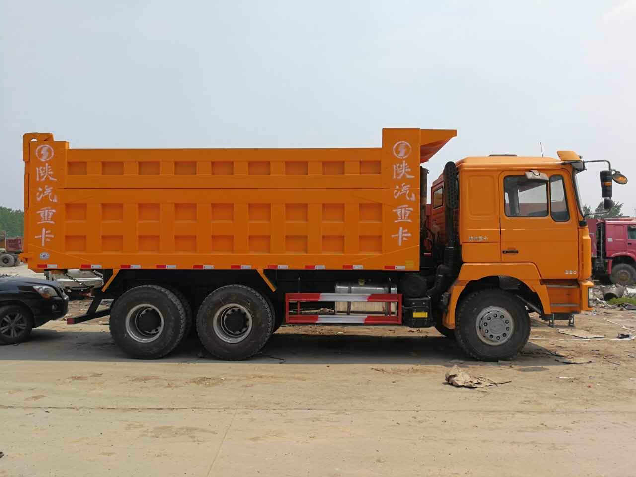 Shacman Shacman 380 6*4 dump truck - Kipper vrachtwagen: afbeelding 5 Shacman Shacman 380 6*4 dump truck - Kipper vrachtwagen: afbeelding 5