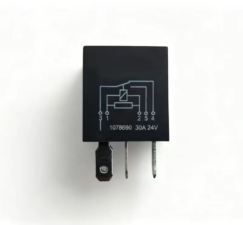 VOLVO 1078690 Relay 5 Pin 24V 30A - Relais voor Schuifzeilen vrachtwagen: afbeelding 1 VOLVO 1078690 Relay 5 Pin 24V 30A - Relais voor Schuifzeilen vrachtwagen: afbeelding 1