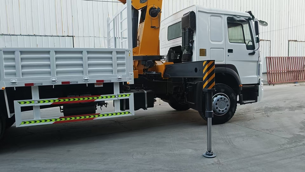 XCMG SQ12SK3Q - Kraanwagen: afbeelding 1 XCMG SQ12SK3Q - Kraanwagen: afbeelding 1