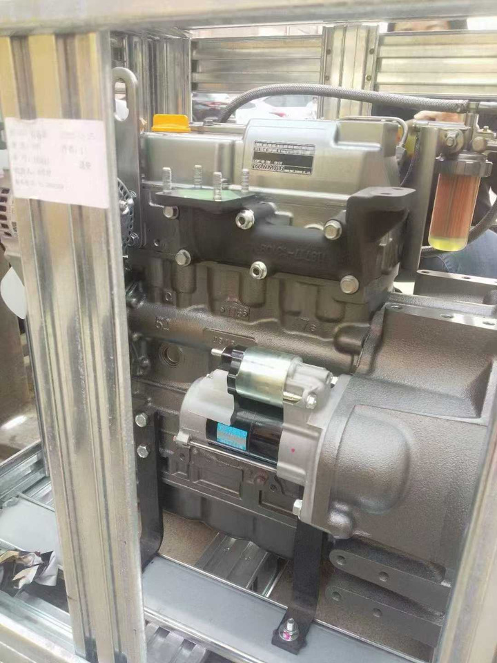 YANMAR 3TNV76 - Motor voor Graafmachine: afbeelding 4 YANMAR 3TNV76 - Motor voor Graafmachine: afbeelding 4