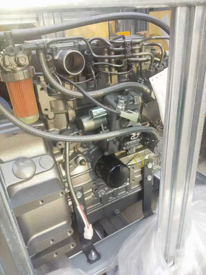 YANMAR 3TNV76 - Motor voor Graafmachine: afbeelding 1 YANMAR 3TNV76 - Motor voor Graafmachine: afbeelding 1