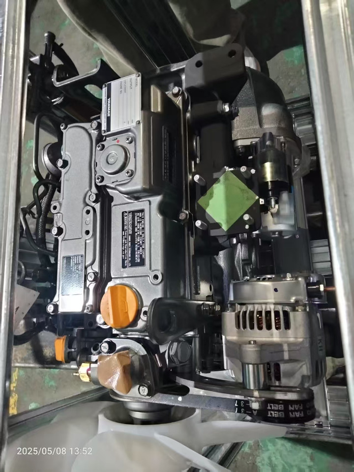 YANMAR 3TNV76 - Motor voor Graafmachine: afbeelding 1 YANMAR 3TNV76 - Motor voor Graafmachine: afbeelding 1