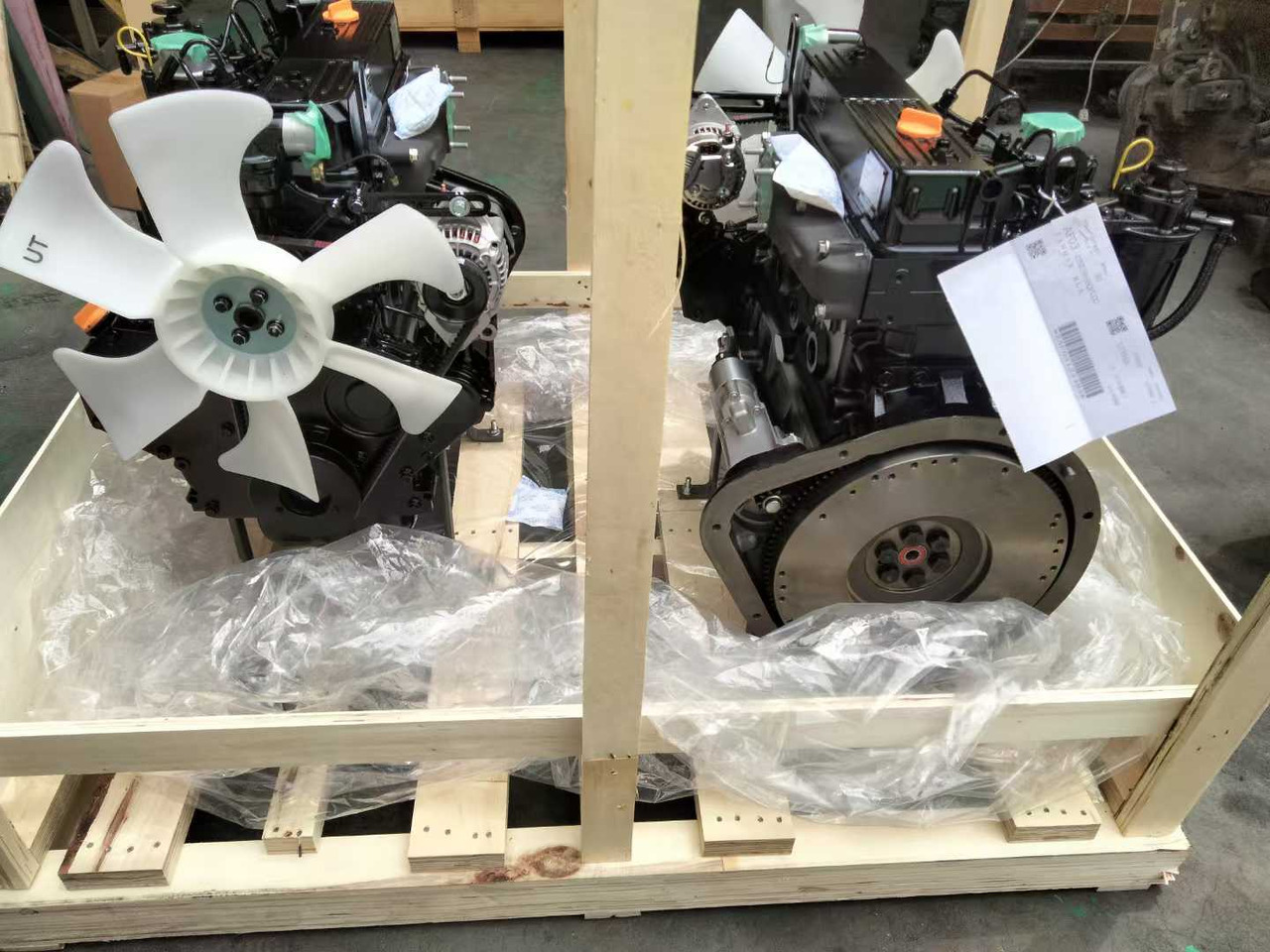 YANMAR 4TNE98 - Motor voor Bouwmachine: afbeelding 4 YANMAR 4TNE98 - Motor voor Bouwmachine: afbeelding 4
