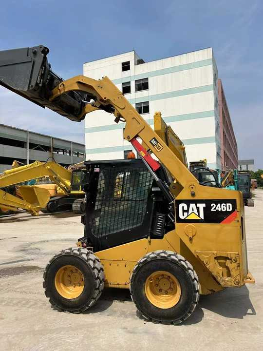 90% New Front Loader Tractor CAT 246D Skid Steer Loader / Used Cat 226B 246C 246d Mini Skid Steer Loader in Stock - Schranklader: afbeelding 5 90% New Front Loader Tractor CAT 246D Skid Steer Loader / Used Cat 226B 246C 246d Mini Skid Steer Loader in Stock - Schranklader: afbeelding 5