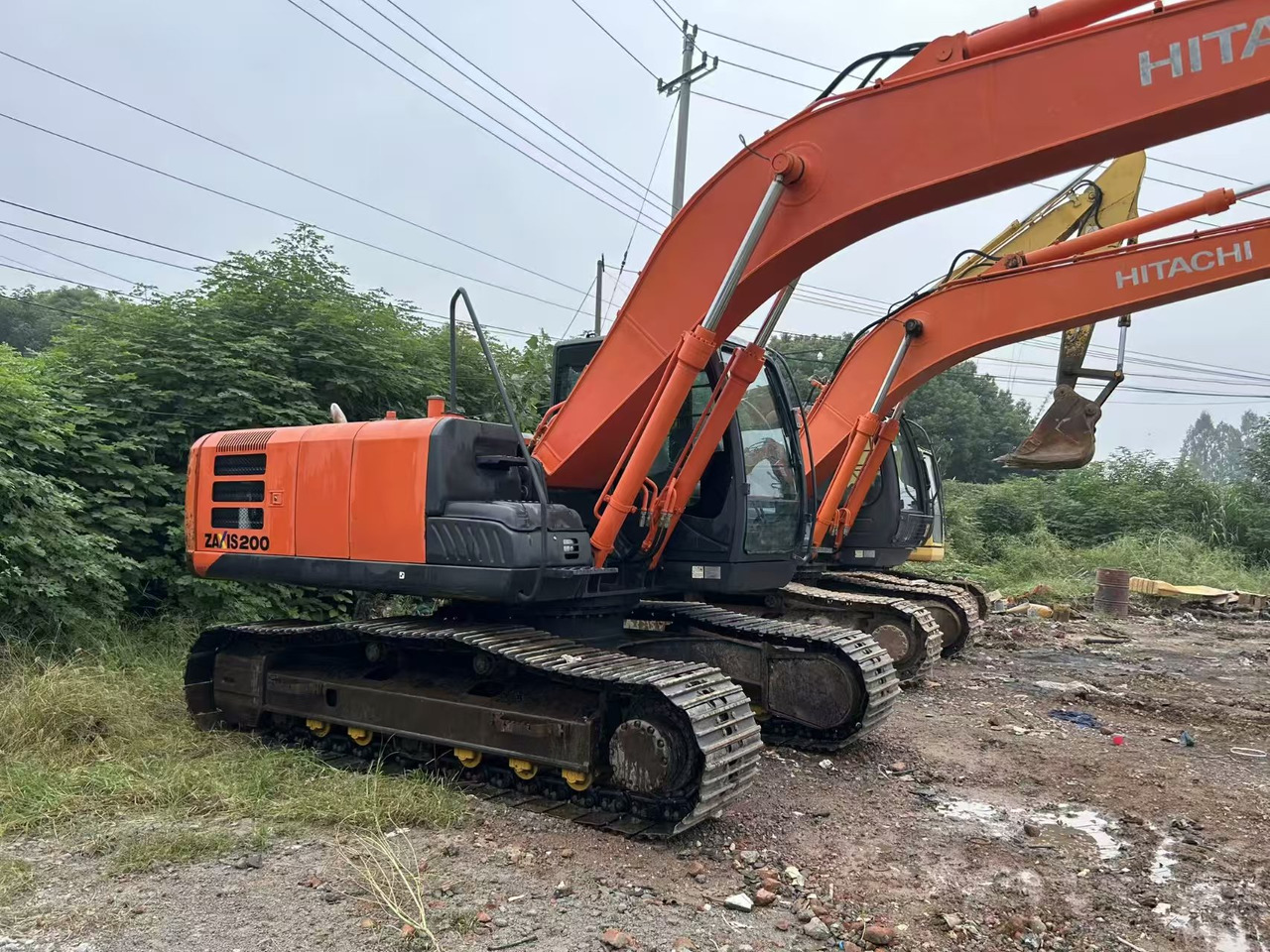 CRAWLER EXCAVATOR Original Japan Hitachi ZX200-5 Excavator Hitachi Excavator in Low Price for Hot Sale - Bouwmachine: afbeelding 4 CRAWLER EXCAVATOR Original Japan Hitachi ZX200-5 Excavator Hitachi Excavator in Low Price for Hot Sale - Bouwmachine: afbeelding 4
