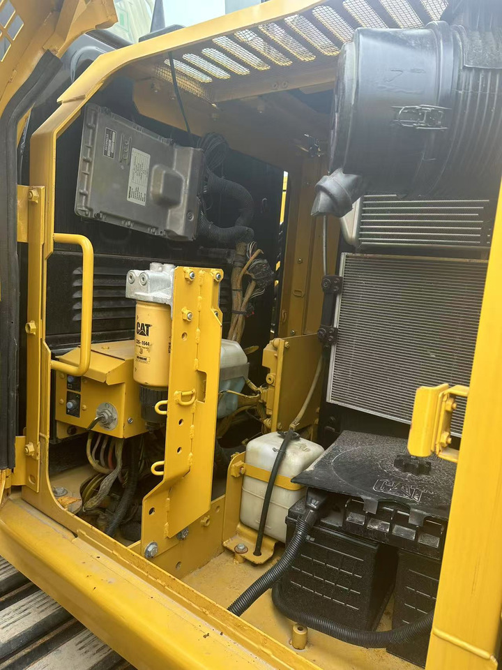 CRAWLER EXCAVATOR Used Caterpillar Cat312D2 Excavator Original Japan Heavy Machinery Caterpillar 312D2 Excavator for Sale - Bouwmachine: afbeelding 2 CRAWLER EXCAVATOR Used Caterpillar Cat312D2 Excavator Original Japan Heavy Machinery Caterpillar 312D2 Excavator for Sale - Bouwmachine: afbeelding 2