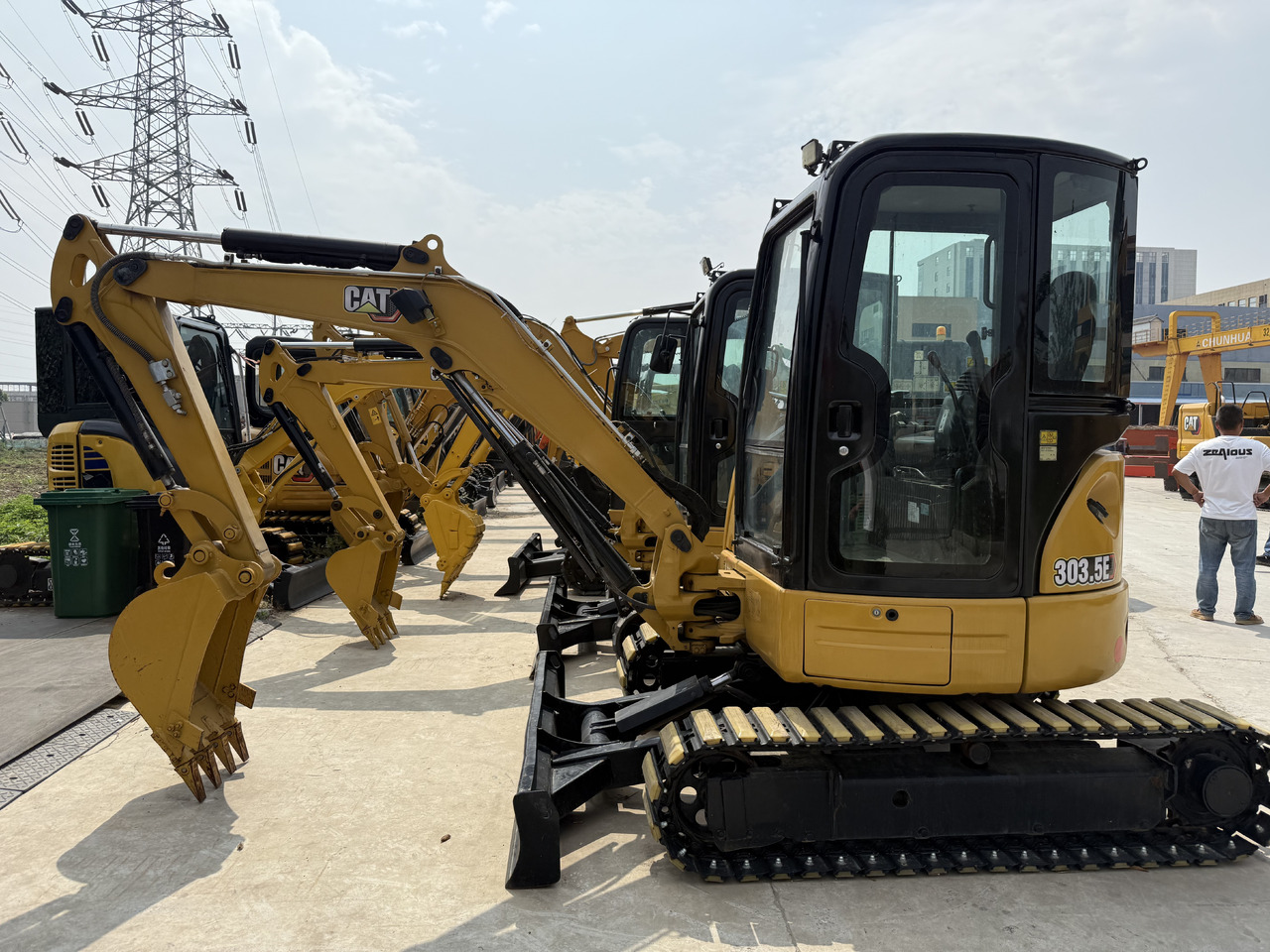 CATERPILLAR 303.5E - Minigraafmachine: afbeelding 2 CATERPILLAR 303.5E - Minigraafmachine: afbeelding 2