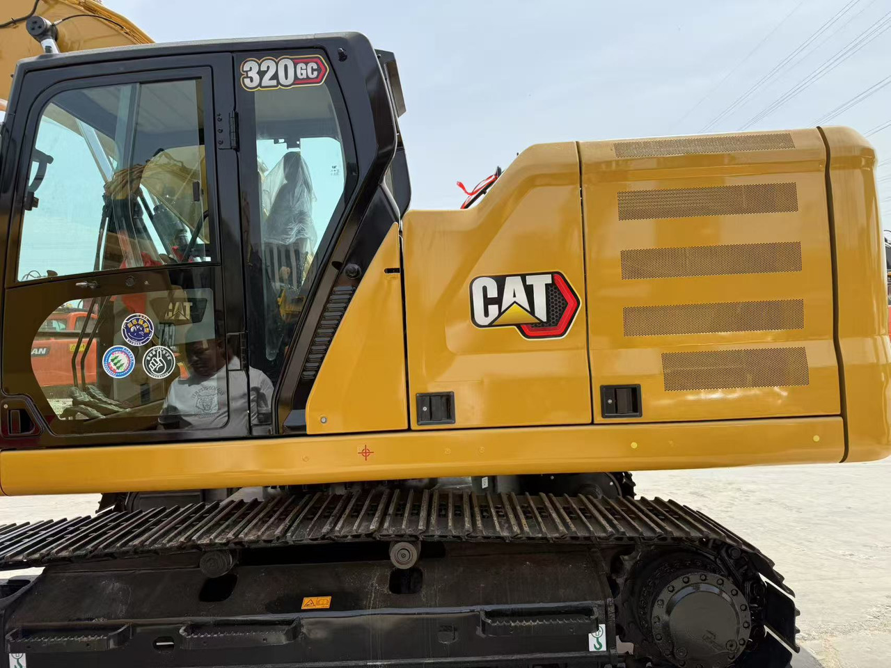 CATERPILLAR 320GC - Rupsgraafmachine: afbeelding 1 CATERPILLAR 320GC - Rupsgraafmachine: afbeelding 1