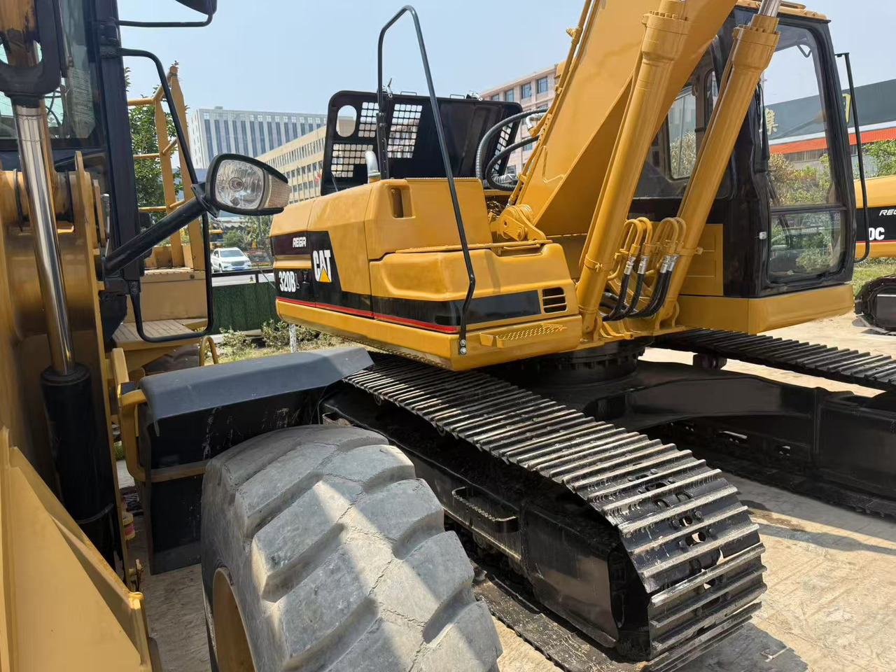 CATERPILLAR CRAWLER EXCAVATOR CAT 320B in Low Price for Hot Sale - Rupsgraafmachine: afbeelding 4 CATERPILLAR CRAWLER EXCAVATOR CAT 320B in Low Price for Hot Sale - Rupsgraafmachine: afbeelding 4