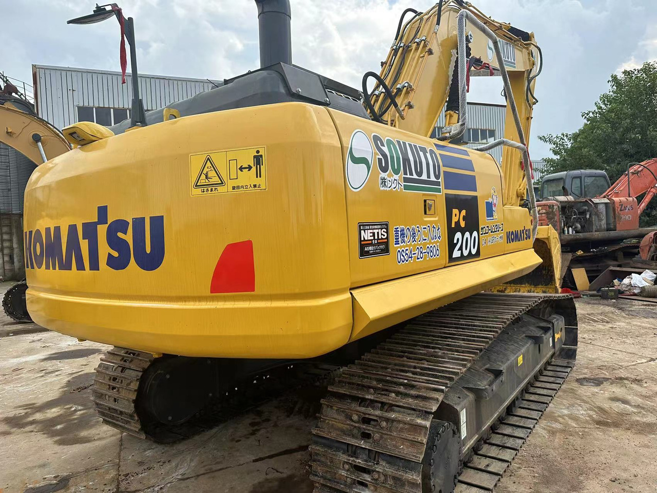 CRAWLER EXCAVATOR Used Good Quality Japan Original PC200-8 in Good Condition PC200-8 Komatsu - Rupsgraafmachine: afbeelding 3 CRAWLER EXCAVATOR Used Good Quality Japan Original PC200-8 in Good Condition PC200-8 Komatsu - Rupsgraafmachine: afbeelding 3