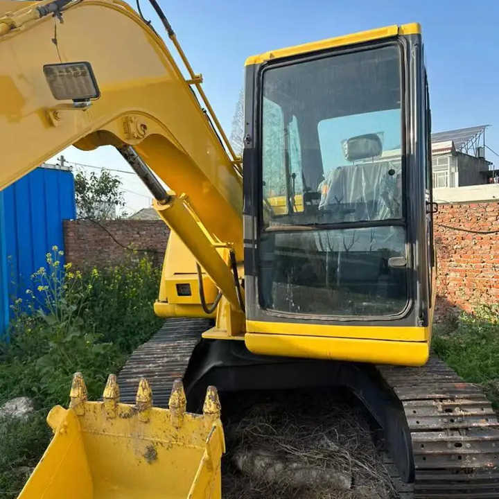 Cheap Used Komatsu PC60-7 Crawler Excavator with High Efficiency Used Heavy Machinery Komatsu P60-7 Digger Cheap for Sale - Rupsgraafmachine: afbeelding 2 Cheap Used Komatsu PC60-7 Crawler Excavator with High Efficiency Used Heavy Machinery Komatsu P60-7 Digger Cheap for Sale - Rupsgraafmachine: afbeelding 2