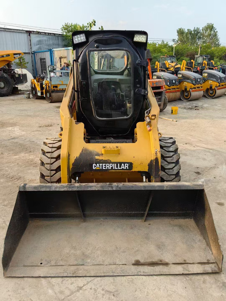Excellent Quality CAT 246C Skid-steers Global Sale - Schranklader: afbeelding 4 Excellent Quality CAT 246C Skid-steers Global Sale - Schranklader: afbeelding 4