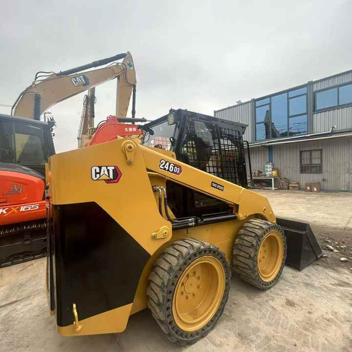 High Quality Used Cat 246D3 Excavator with Low Working Hoursand Best Price Used Cat 246D3 Machine with Cheap Price for Sale - Schranklader: afbeelding 2 High Quality Used Cat 246D3 Excavator with Low Working Hoursand Best Price Used Cat 246D3 Machine with Cheap Price for Sale - Schranklader: afbeelding 2