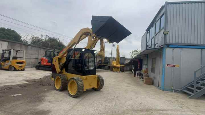 High Quality Used Cat 246D3 Excavator with Low Working Hoursand Best Price Used Cat 246D3 Machine with Cheap Price for Sale - Schranklader: afbeelding 5 High Quality Used Cat 246D3 Excavator with Low Working Hoursand Best Price Used Cat 246D3 Machine with Cheap Price for Sale - Schranklader: afbeelding 5