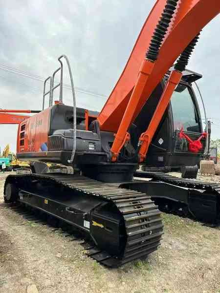 Hitachi Brand Zx210 Crawler Excavator 21tons Digger for Sale Used Hitachi Zx200 210 350 Excavator in Stock on Sale - Graafmachine: afbeelding 4 Hitachi Brand Zx210 Crawler Excavator 21tons Digger for Sale Used Hitachi Zx200 210 350 Excavator in Stock on Sale - Graafmachine: afbeelding 4