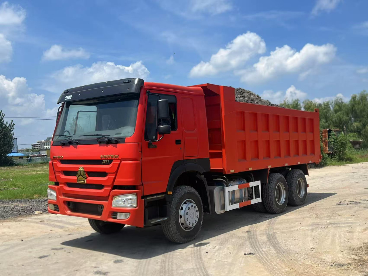 Howo 6*4 10 wheelers Second Hand Dump Truck Used - Bakwagen: afbeelding 5 Howo 6*4 10 wheelers Second Hand Dump Truck Used - Bakwagen: afbeelding 5