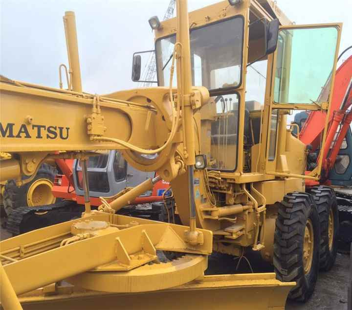Japan Original Used Komatsu GD661A-1 Motor Grader GD661 in Condition - Grader: afbeelding 5 Japan Original Used Komatsu GD661A-1 Motor Grader GD661 in Condition - Grader: afbeelding 5