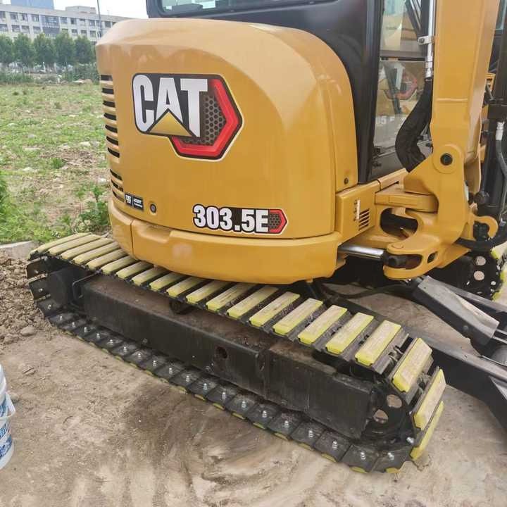 Mini Caterpillar 303.5E Excavator for Sale Second Hand Original Caterpillar 3tons Excavator in Sale - Graafmachine: afbeelding 2 Mini Caterpillar 303.5E Excavator for Sale Second Hand Original Caterpillar 3tons Excavator in Sale - Graafmachine: afbeelding 2