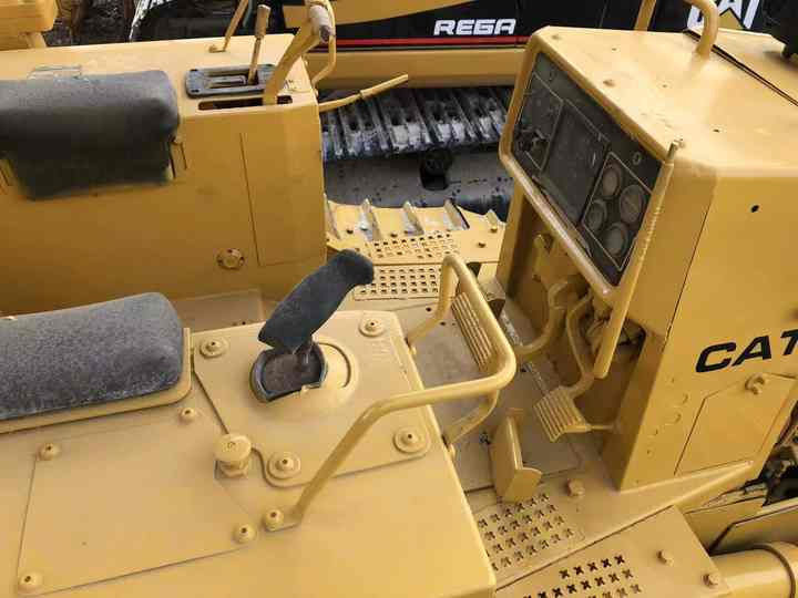 Nice Condition D4h Cat Bulldozer CAT Used Dozer for Sale - Bulldozer: afbeelding 5 Nice Condition D4h Cat Bulldozer CAT Used Dozer for Sale - Bulldozer: afbeelding 5