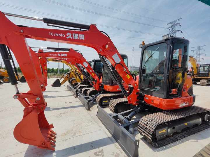Perfect Condition Kubota U55-4 Japan Brand Mini Excavator with Pusher for Sale Kubota U25 35 55 5tons - Minigraafmachine: afbeelding 5 Perfect Condition Kubota U55-4 Japan Brand Mini Excavator with Pusher for Sale Kubota U25 35 55 5tons - Minigraafmachine: afbeelding 5