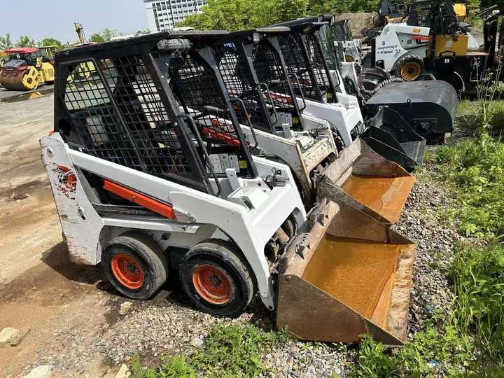 Used Bobcat S70 Skid Teer in Stock Good Condition bobcat S70 S160 185 300 330 Skid Steer for Sale - Schranklader: afbeelding 5 Used Bobcat S70 Skid Teer in Stock Good Condition bobcat S70 S160 185 300 330 Skid Steer for Sale - Schranklader: afbeelding 5