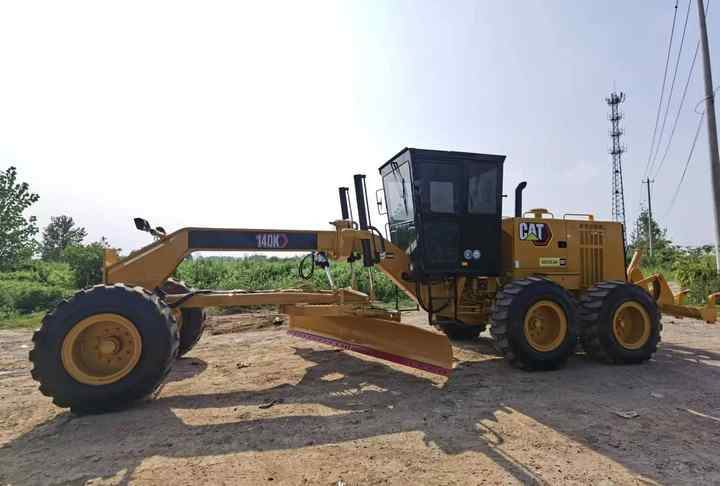 Used Caterpillar CAT 140k Land Road Motor Grader CAT140k Used Grader Cheap Price for Sale - Grader: afbeelding 5 Used Caterpillar CAT 140k Land Road Motor Grader CAT140k Used Grader Cheap Price for Sale - Grader: afbeelding 5