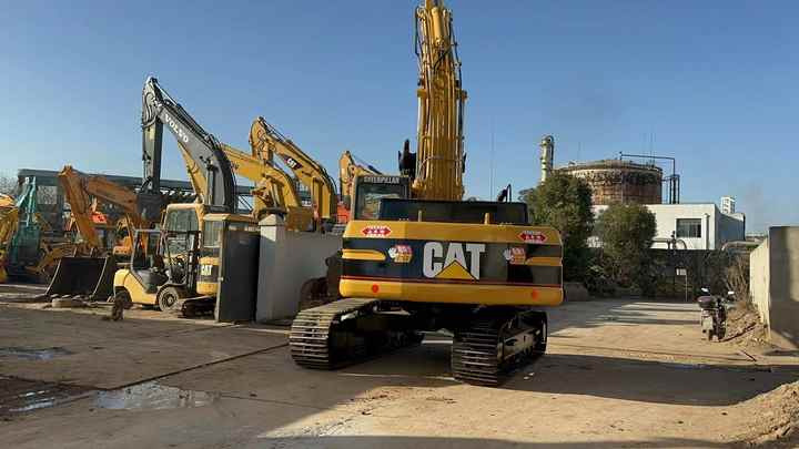 Used Digger CAT 325BL Construction Machinery Construction Digger Used CAT 325BL Cheap Excavator - Rupsgraafmachine: afbeelding 2 Used Digger CAT 325BL Construction Machinery Construction Digger Used CAT 325BL Cheap Excavator - Rupsgraafmachine: afbeelding 2
