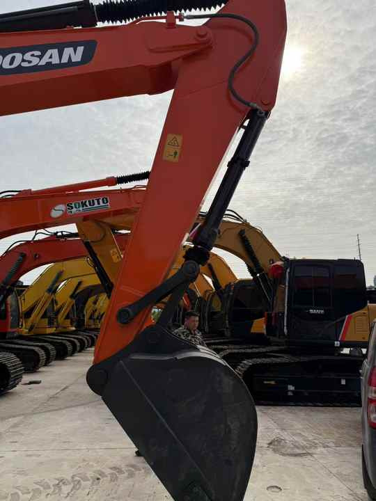 Used Digger Doosan DX225LC-9T Construction Machinery Construction Digger Used Doosan DX225LC-9T Cheap Excavator - Rupsgraafmachine: afbeelding 2 Used Digger Doosan DX225LC-9T Construction Machinery Construction Digger Used Doosan DX225LC-9T Cheap Excavator - Rupsgraafmachine: afbeelding 2