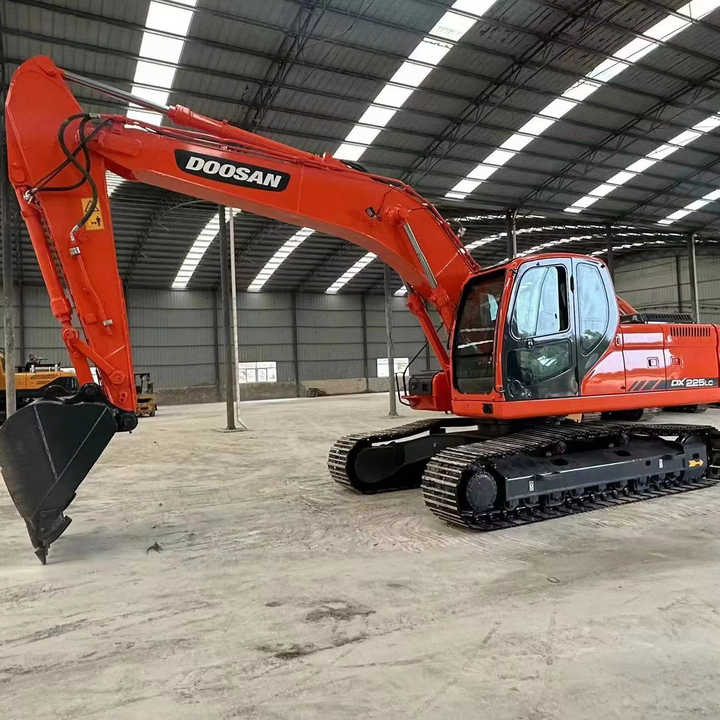 Used Digger Doosan DX225LC-9T Construction Machinery Construction Digger Used Doosan DX225LC-9T Cheap Excavator - Rupsgraafmachine: afbeelding 1 Used Digger Doosan DX225LC-9T Construction Machinery Construction Digger Used Doosan DX225LC-9T Cheap Excavator - Rupsgraafmachine: afbeelding 1