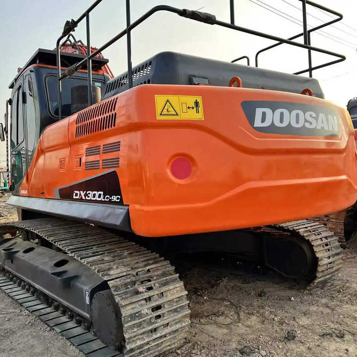 Used Excavator Doosan DX300 Excavators Mini Equipment Moving Machinery Doosan Digger Excavator for Sale - Rupsgraafmachine: afbeelding 4 Used Excavator Doosan DX300 Excavators Mini Equipment Moving Machinery Doosan Digger Excavator for Sale - Rupsgraafmachine: afbeelding 4