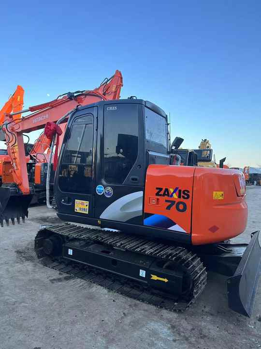 Used Excavator Good Quality Low Price Hitachi ZX70 Excavator in Good Condition for Sale - Rupsgraafmachine: afbeelding 2 Used Excavator Good Quality Low Price Hitachi ZX70 Excavator in Good Condition for Sale - Rupsgraafmachine: afbeelding 2