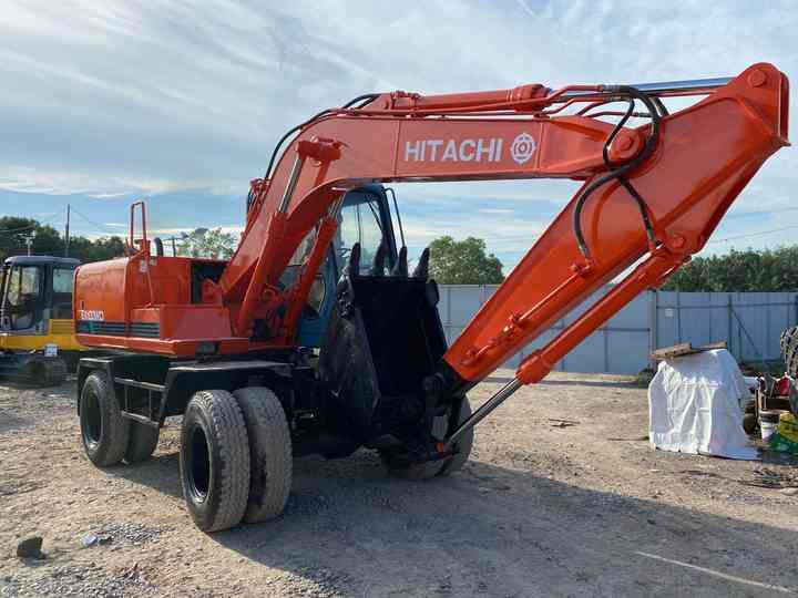 Used Hitachi Ex100WD Wheel Excavator for Sale Japan Made Hitachi Ex100wd Wheeled Excavator for Sale - Rupsgraafmachine: afbeelding 3 Used Hitachi Ex100WD Wheel Excavator for Sale Japan Made Hitachi Ex100wd Wheeled Excavator for Sale - Rupsgraafmachine: afbeelding 3