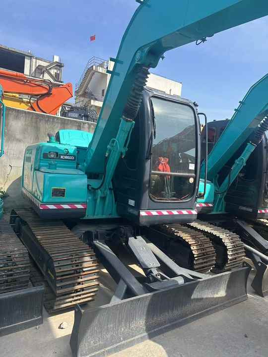 Used Kobelco Sk75-8 Mini Excavator in High Quality for Sale Anhui Zhaomi Construction Machines Trading - Graafmachine: afbeelding 2 Used Kobelco Sk75-8 Mini Excavator in High Quality for Sale Anhui Zhaomi Construction Machines Trading - Graafmachine: afbeelding 2