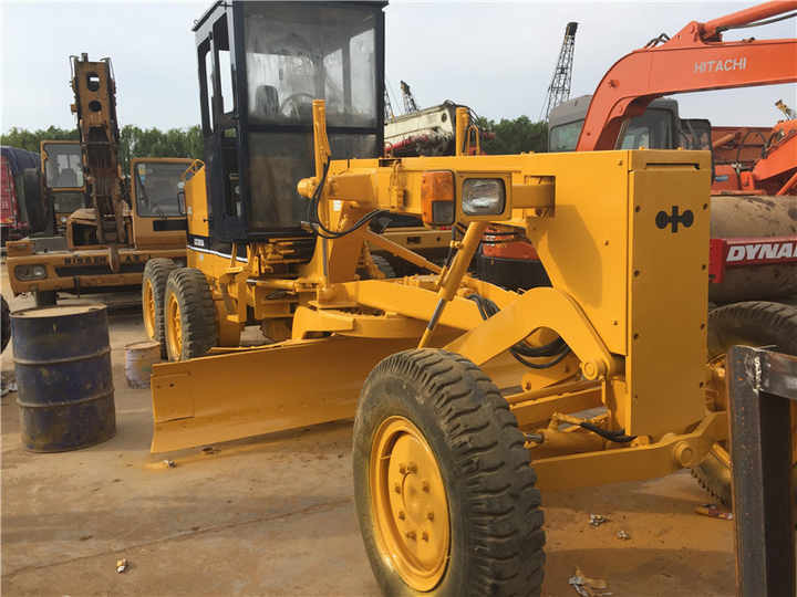 Used Komatsu GD305 Motor Grader Cheap Price Komatsu Road Grader GD305 Good Condition in China - Grader: afbeelding 5 Used Komatsu GD305 Motor Grader Cheap Price Komatsu Road Grader GD305 Good Condition in China - Grader: afbeelding 5