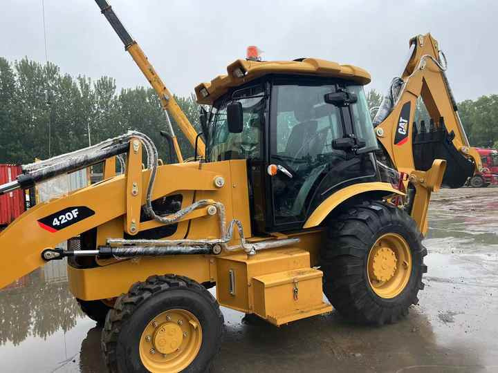 Used Wheel Loader CAT420F Caterpillar 420F Construction Machinery Mini Wheel Skid Steer Loader in Stock - Wiellader: afbeelding 2 Used Wheel Loader CAT420F Caterpillar 420F Construction Machinery Mini Wheel Skid Steer Loader in Stock - Wiellader: afbeelding 2