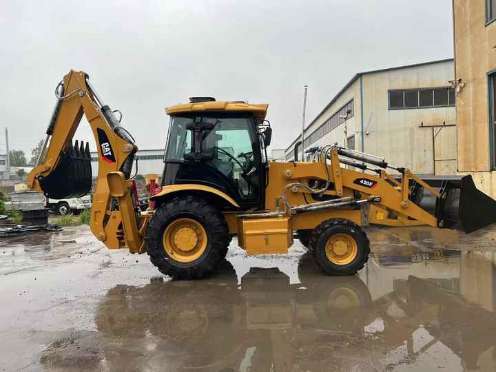 Used Wheel Loader CAT420F Caterpillar 420F Construction Machinery Mini Wheel Skid Steer Loader in Stock - Wiellader: afbeelding 5 Used Wheel Loader CAT420F Caterpillar 420F Construction Machinery Mini Wheel Skid Steer Loader in Stock - Wiellader: afbeelding 5