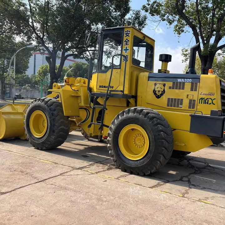 Used komatsu Wa320-3 Wheel Loader Second Hand Machine Popular Brand komatsu Hydraulic Machinery - Wiellader: afbeelding 1 Used komatsu Wa320-3 Wheel Loader Second Hand Machine Popular Brand komatsu Hydraulic Machinery - Wiellader: afbeelding 1