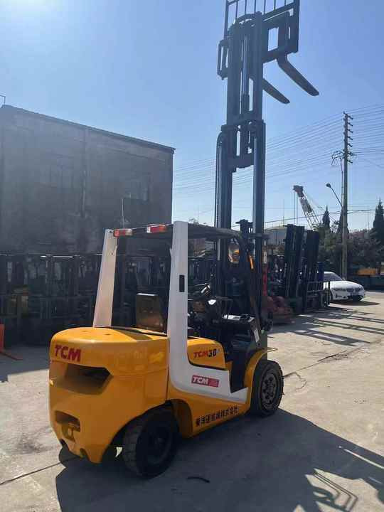 Very Good Condition and Cheap Price 3 Tonne TCM Forklift Run Performance TCM30 Forklift for Sale - Heftruck: afbeelding 2 Very Good Condition and Cheap Price 3 Tonne TCM Forklift Run Performance TCM30 Forklift for Sale - Heftruck: afbeelding 2