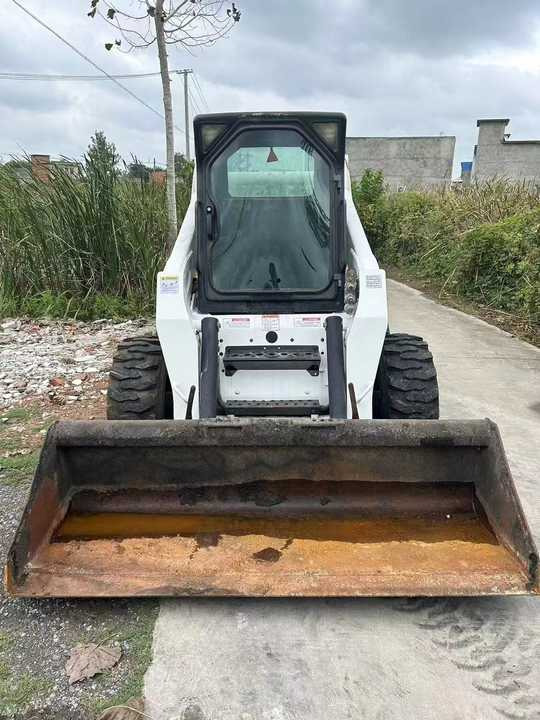 Very Good Machine Used Skid Wheel Loader Bobcat S300 for Sale - Schranklader: afbeelding 3 Very Good Machine Used Skid Wheel Loader Bobcat S300 for Sale - Schranklader: afbeelding 3